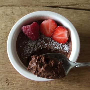 vegan chocolate mousse with fruit